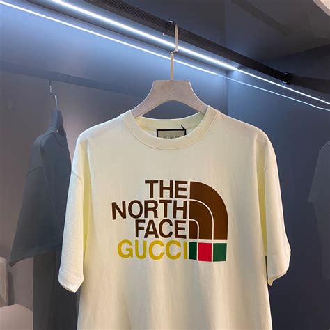 gucci x the north face oversize t-shirt beige